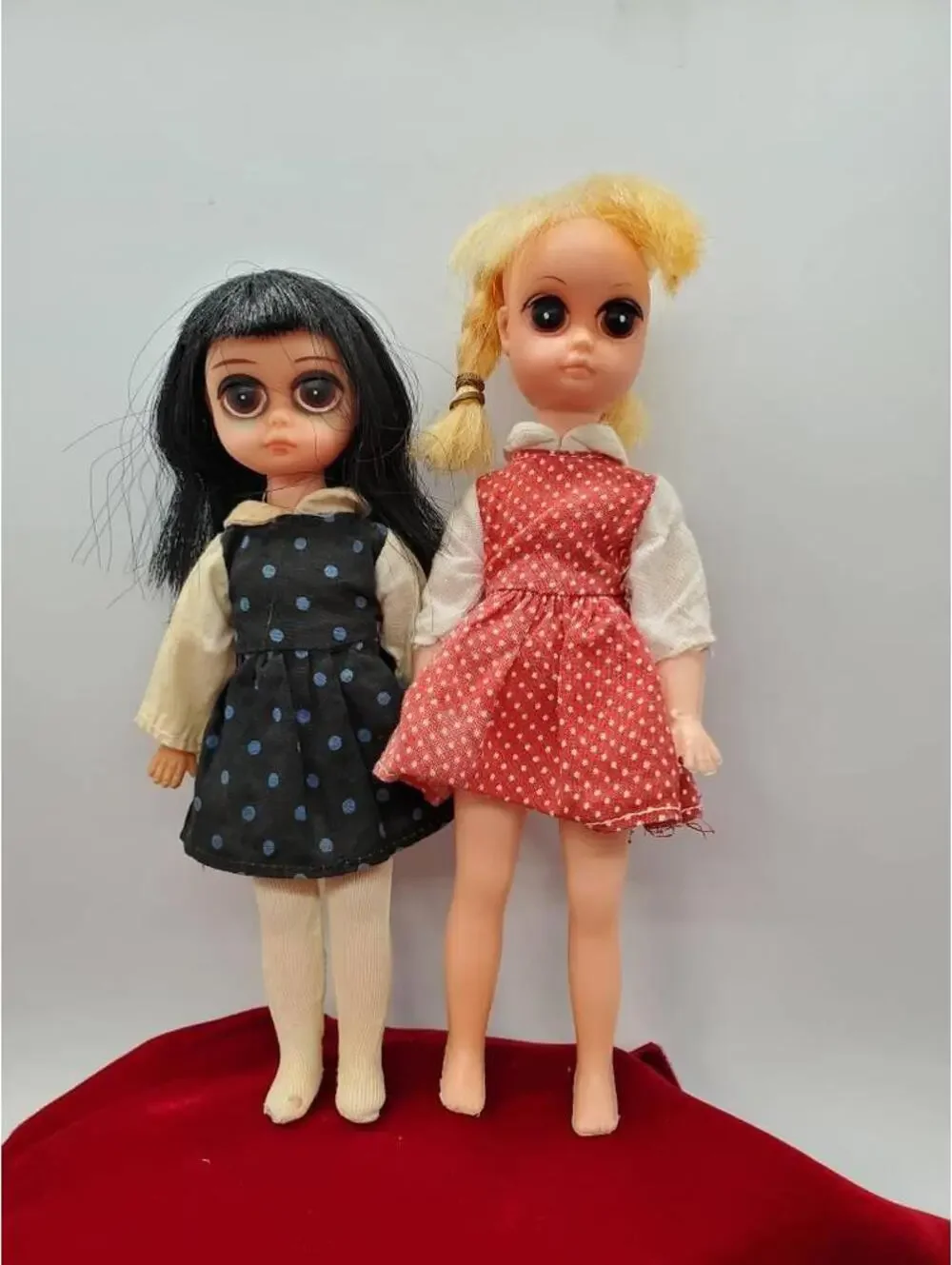 Vintage Susie Sad Eyes type, Big Eye, Margaret Keane style, Blythe Type